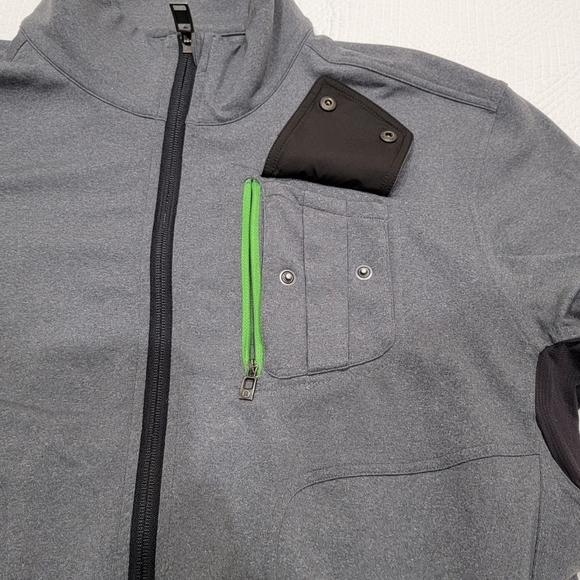 Lululemon men's grey athletic stretch jacket. - Picture 13 of 17